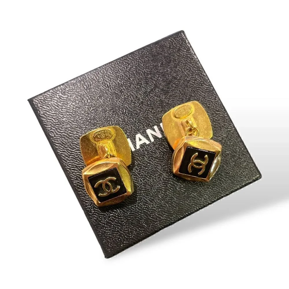 CHANEL Vintage Fall 1995 Mens Cufflinks